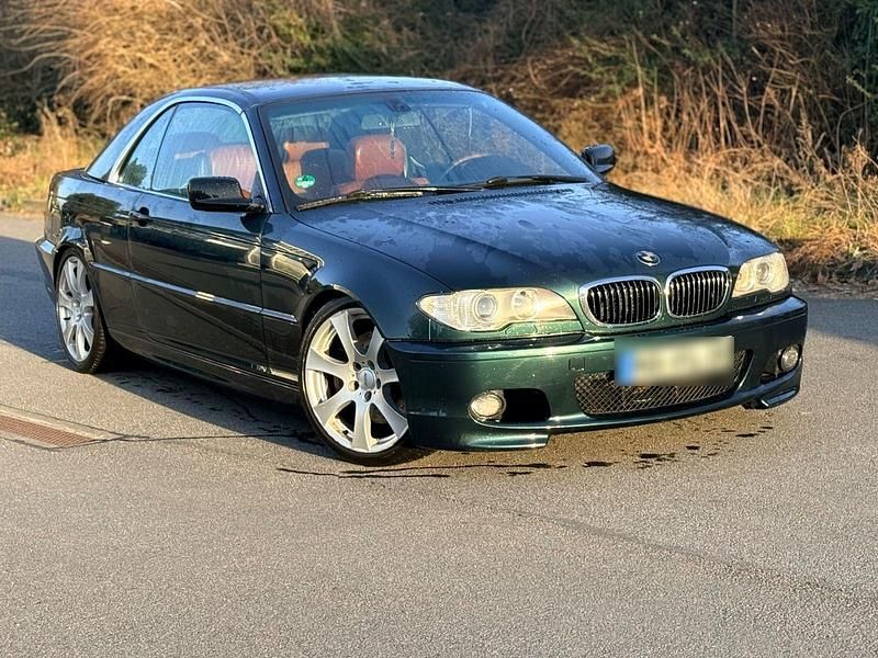 Second-hand BMW 330 Performance 231 CP (169 kW) 2003 Verde Cabrio