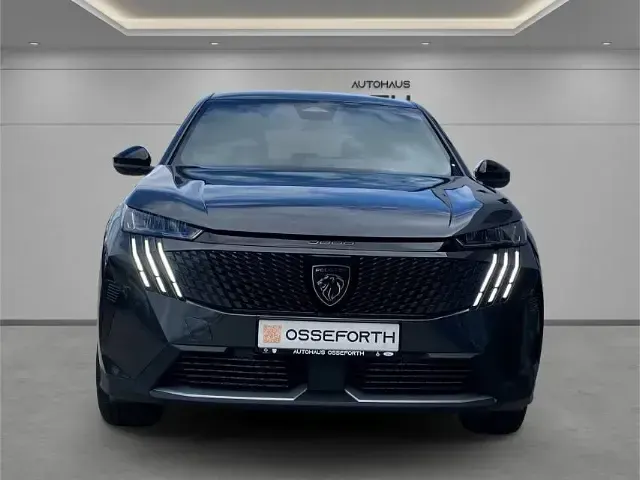 Neu Peugeot 3008 Allure 136 PS (100 kW) 2025 Grau SUV