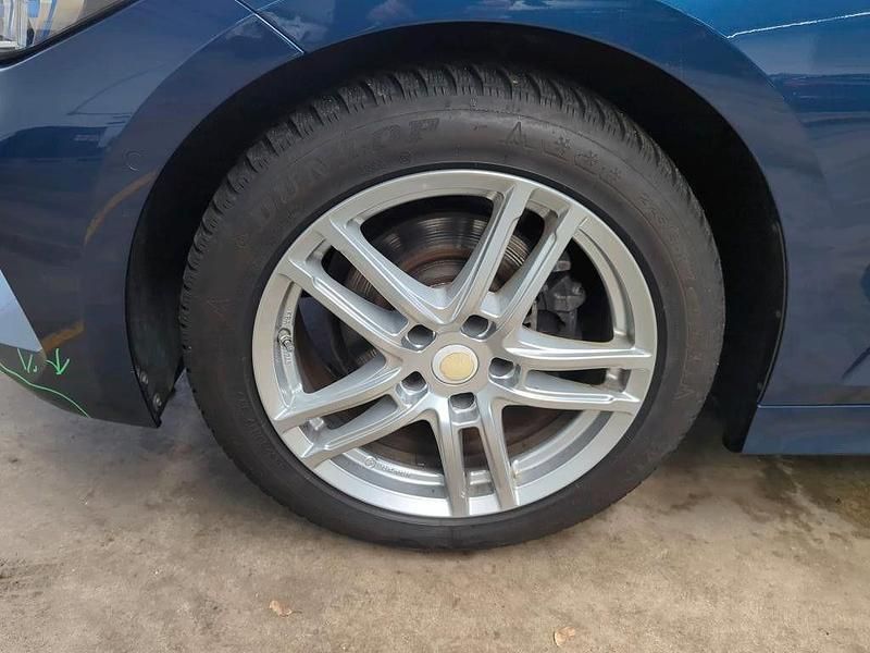 Gebraucht BMW 318 Shadowline 150 PS (110 kW) 2023 Blau Kombi