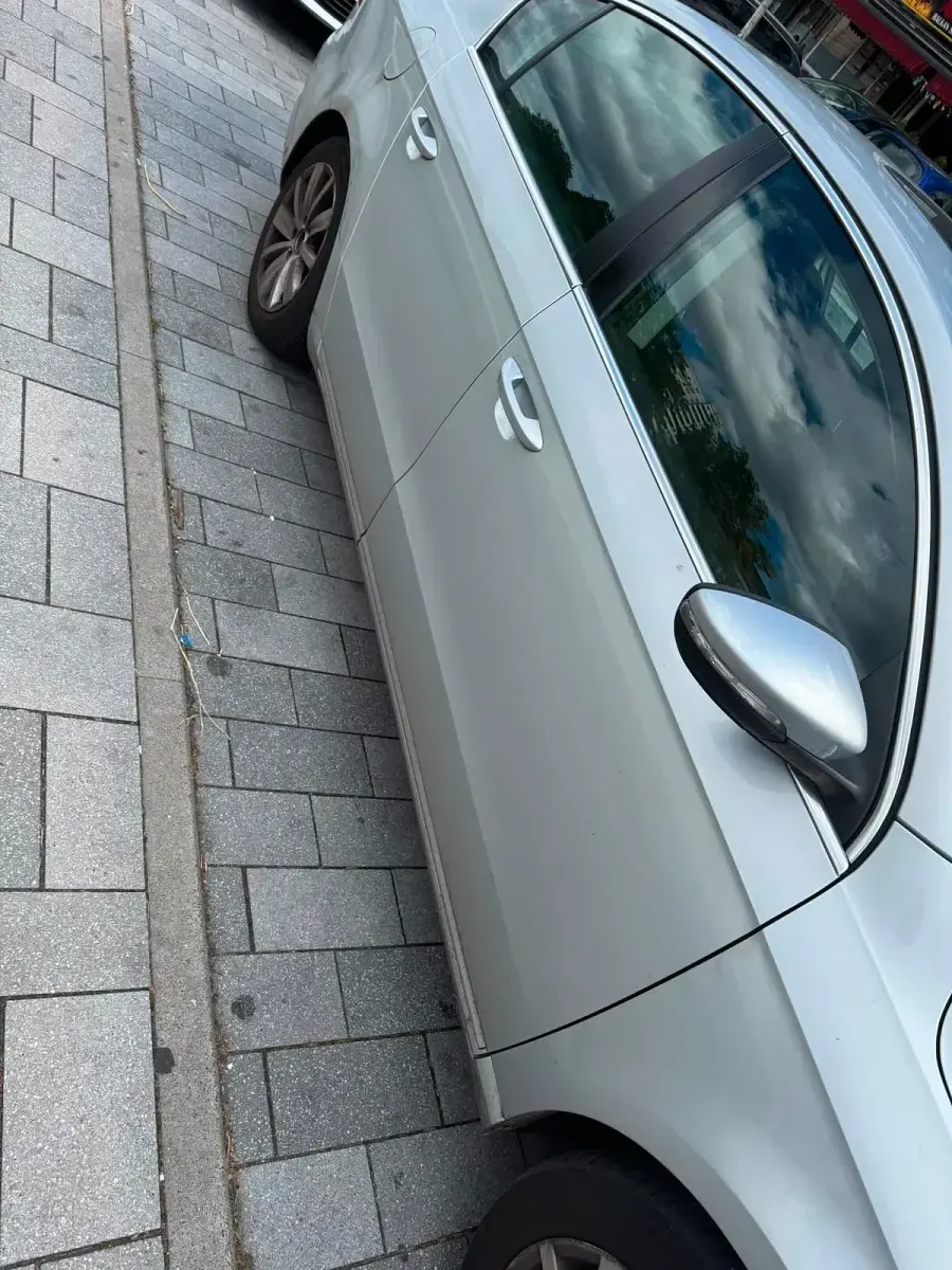 Gebraucht VW Passat 140 PS (102 kW) 2012 Silber Limousine