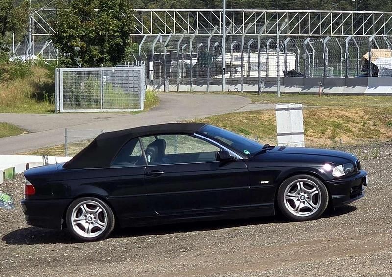 Gebraucht 2002 BMW 325 Cabriolet Cabrio | 9.200 € (Fairer Preis) - Bild 1/4