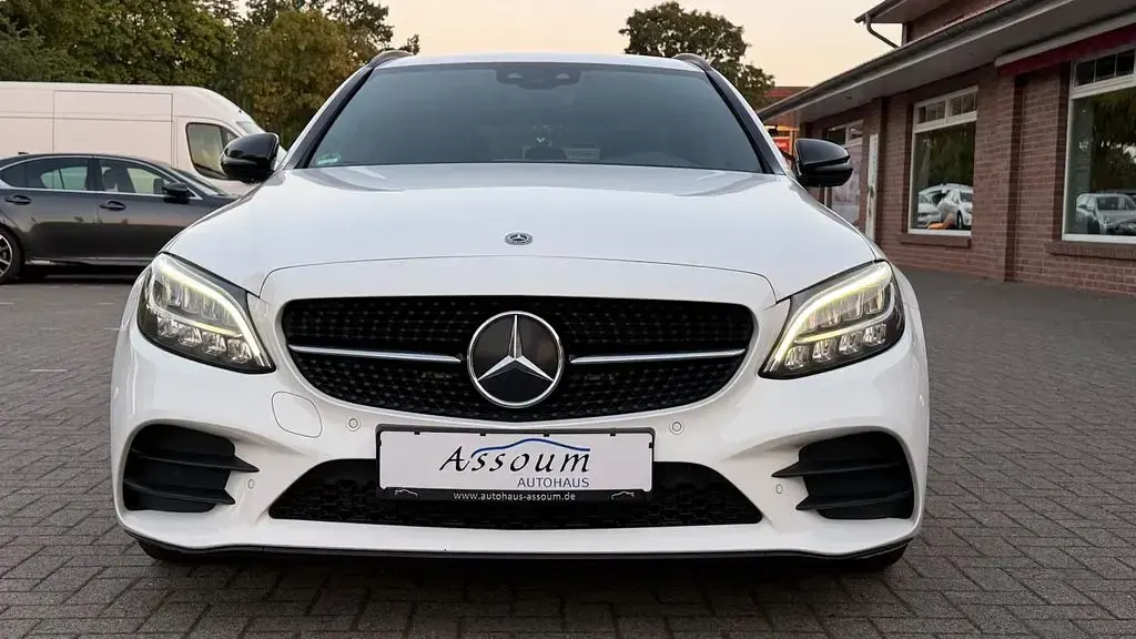 Gebraucht Mercedes C300 AMG 245 PS (180 kW) 2020 Weiß Limousine