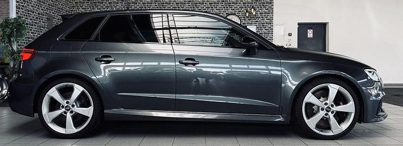 Gebraucht Audi RS3 Ambiente 400 PS (294 kW) 2020 Daytonagrau perleffekt Limousine