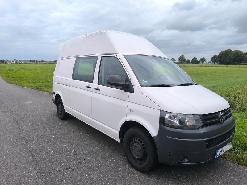 Weiß Gebraucht 2011 VW T5 Van | 7.499 € (Guter Preis) - Bild 1/4