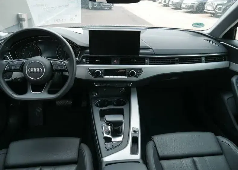 Gebraucht Audi A4 Advanced 204 PS (150 kW) 2023 Schwarz Kombi