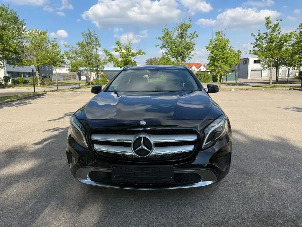 Gebraucht Mercedes GLA200 156 PS (114 kW) 2015 Schwarz SUV