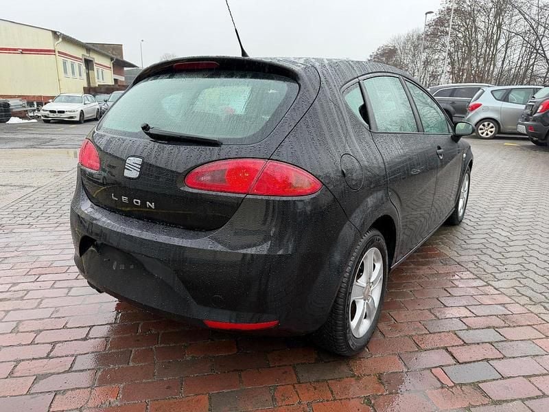 Second-hand Seat Leon 125 CP (91 kW) 2008 Negru Hatchback