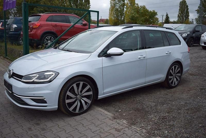 Gebraucht VW Golf VII Highline 150 PS (110 kW) 2018 Silber Kombi