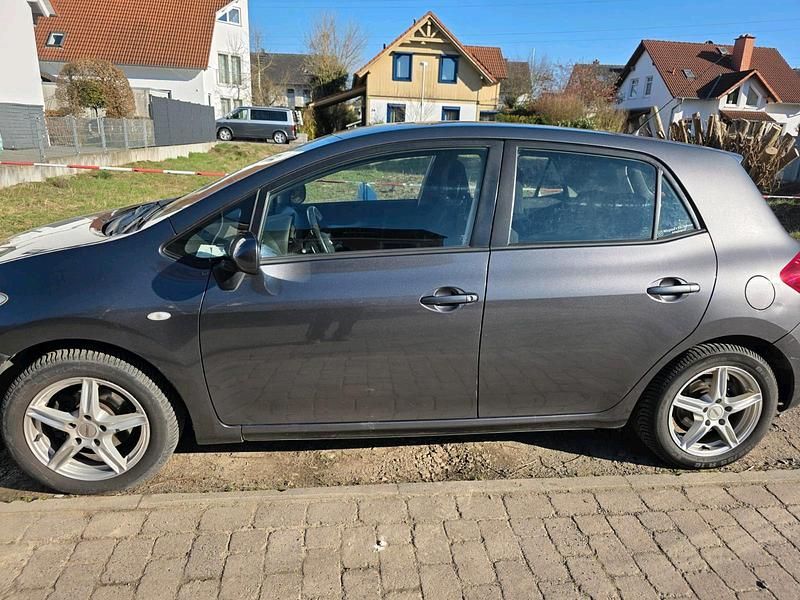 Gebraucht Toyota Auris 120 PS (88 kW) 2007 Grau Kleinwagen
