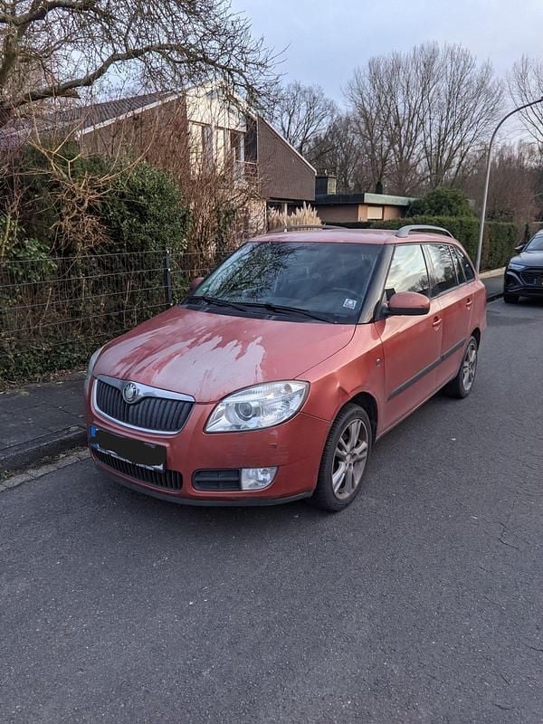 Orange Gebraucht 2008 Skoda Fabia Kombi | 2.100 € (Guter Preis) - Bild 1/4