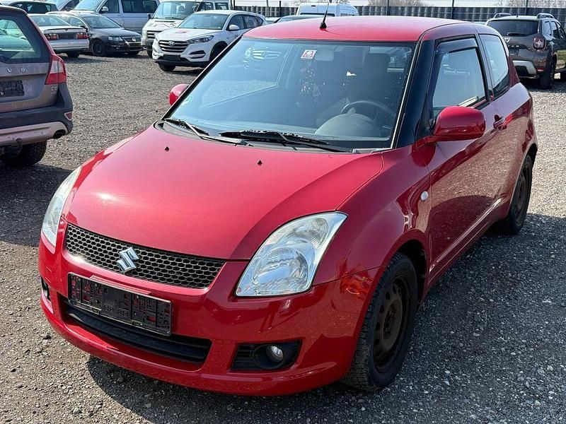 Gebraucht Suzuki Swift Comfort+ 102 PS (75 kW) 2008 Rot Kleinwagen