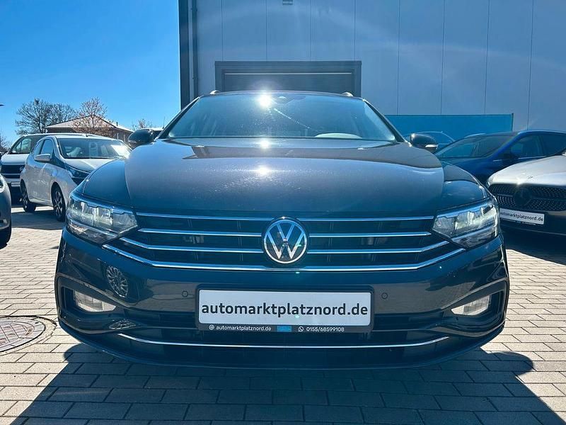 Gebraucht VW Passat Comfortline 200 PS (147 kW) 2021 Grau Kombi