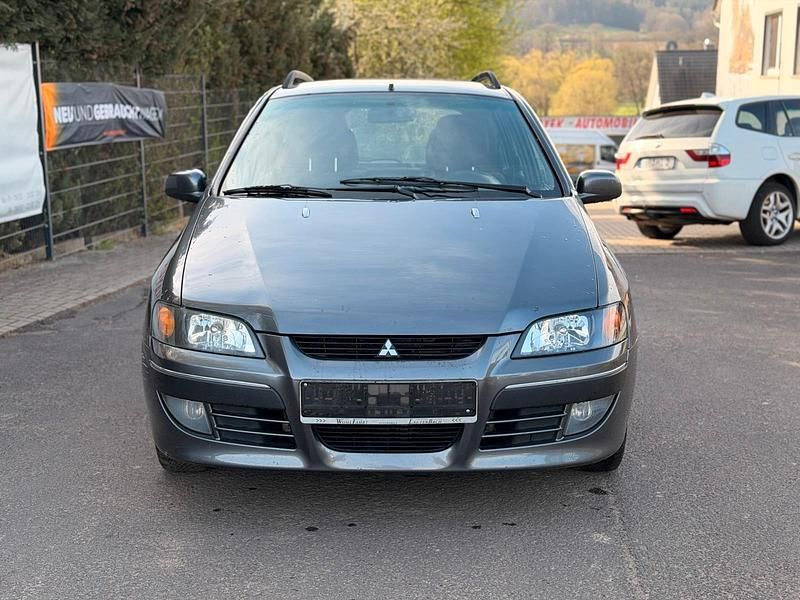 Gebraucht Mitsubishi Space Star 115 PS (84 kW) 2003 Grau Van / Kleinbus