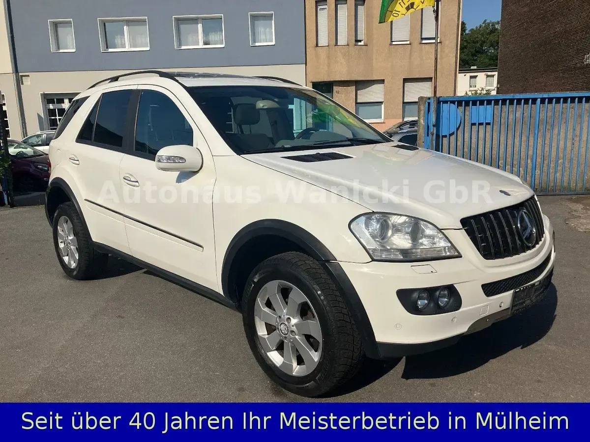 Gebraucht Mercedes ML500 306 PS (225 kW) 2006 Weiß SUV