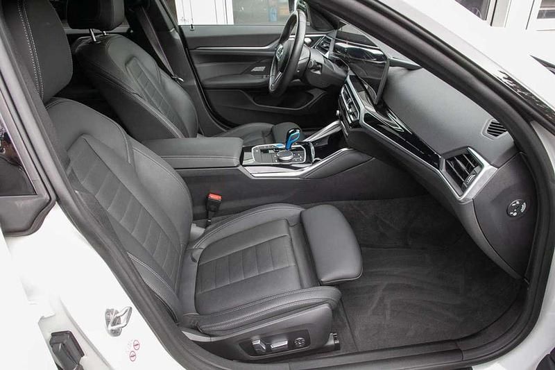Gebraucht BMW i4 M Sport 400 kW (544 PS) 2023 Alpinweiß uni Limousine