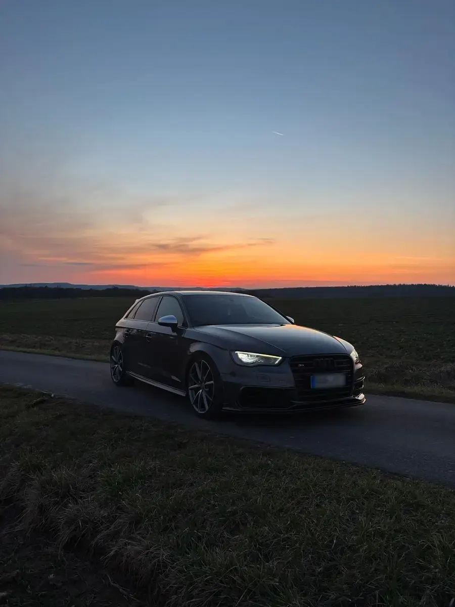Gebraucht Audi S3 Design 300 PS (220 kW) 2015 Grau Limousine