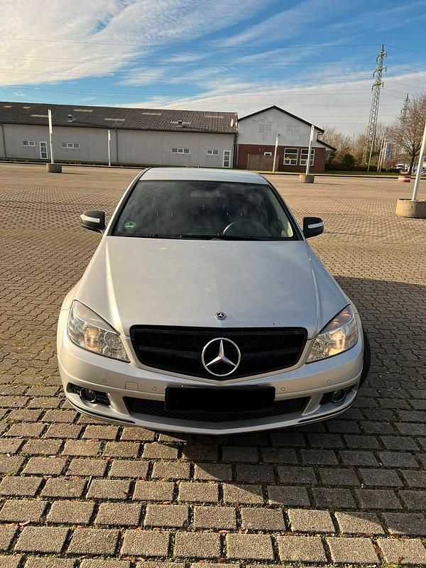 Gebraucht Mercedes 320 245 PS (180 kW) 2009 Silber Limousine