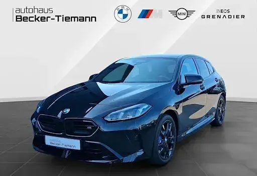 Gebraucht BMW M135 Efficient Dynamics 300 PS (220 kW) 2025 Schwarz Kleinwagen