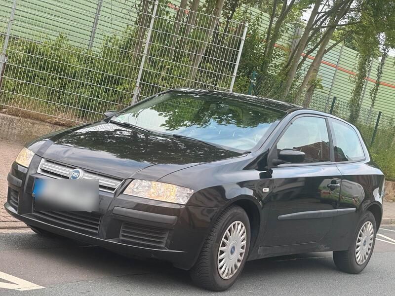 Schwarz Gebraucht 2008 Fiat Stilo Kleinwagen | 1.150 € - Bild 1/4