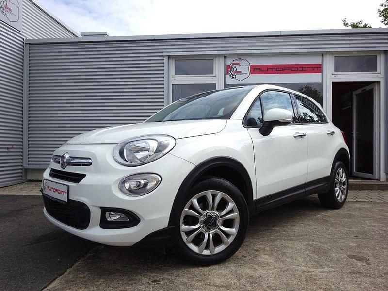 Bianco divino Gebraucht 2016 Fiat 500X Pop Star SUV | 10.890 € (Fairer Preis) - Bild 1/4