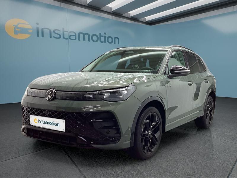 Grün Gebraucht 2024 VW Tiguan SUV | 52.599 € (Teuer) - Bild 1/4