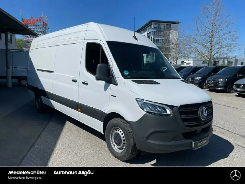 Używany Mercedes E-Sprinter 150 kW (204 KM) 2024 Biały Van