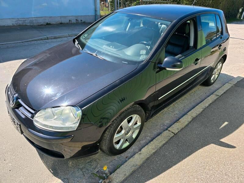 Schwarz Gebraucht 2005 VW Golf IV Comfortline Limousine | 2.000 € (Fairer Preis) - Bild 1/4