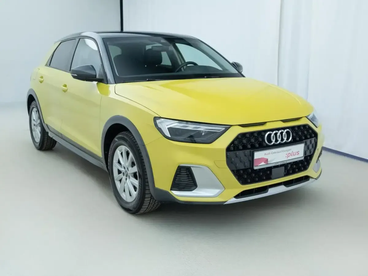 Gebraucht Audi A1 Ambiente 110 PS (80 kW) 2022 Gelb SUV