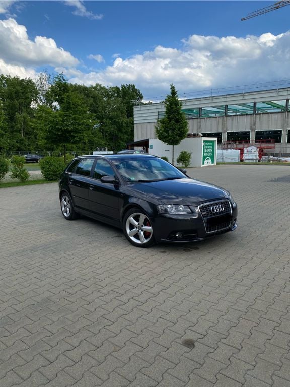 Schwarz Gebraucht 2008 Audi A3 Sportback S-Line Limousine | 7.450 € (Etwas zu teuer) - Bild 1/4