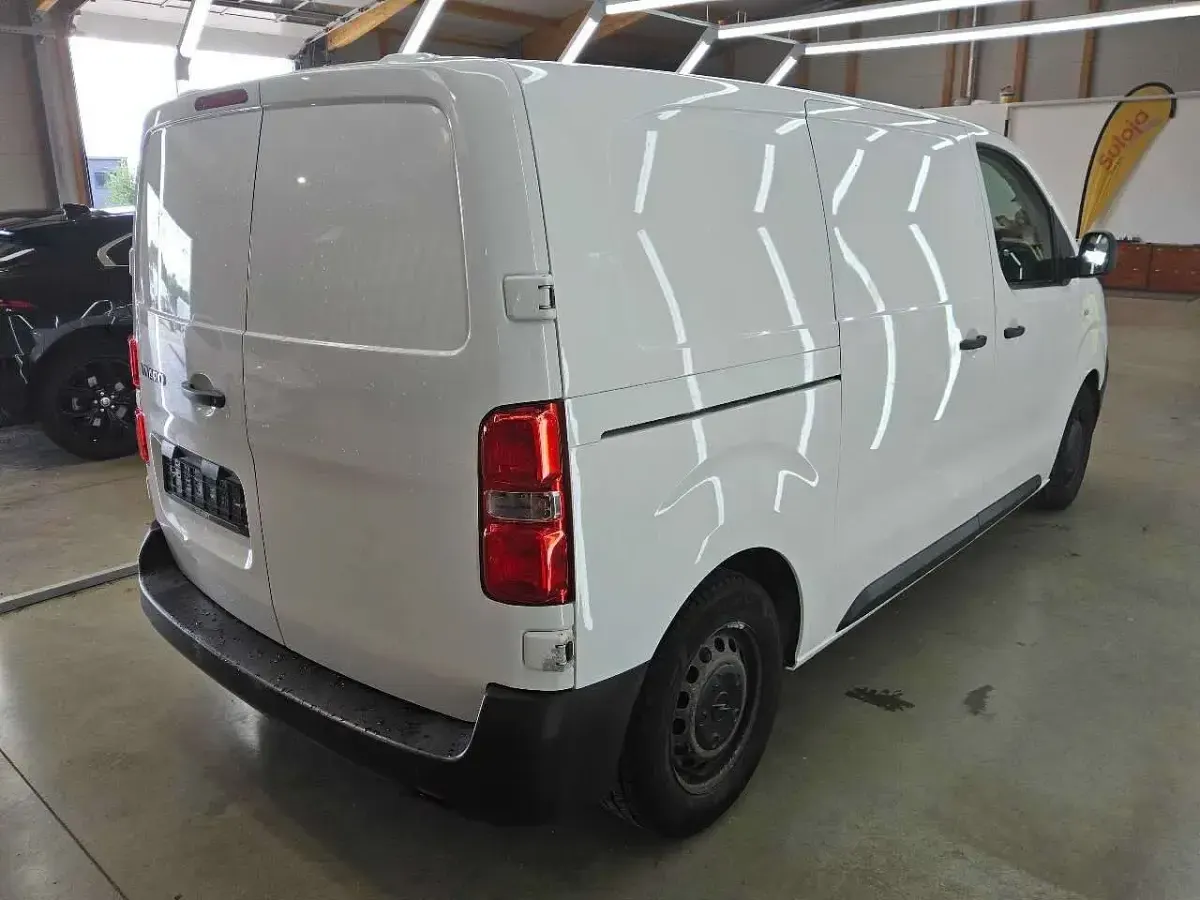 Gebraucht Opel Vivaro-e Combi Edition 120 PS (88 kW) 2020 Weiß Van / Kleinbus