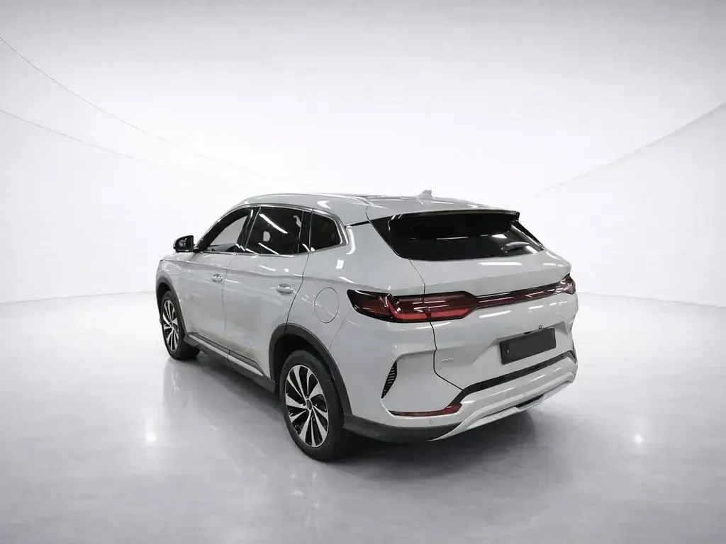 Usata BYD Seal U Design 324 CV (238 kW) 2025 Grigio SUV