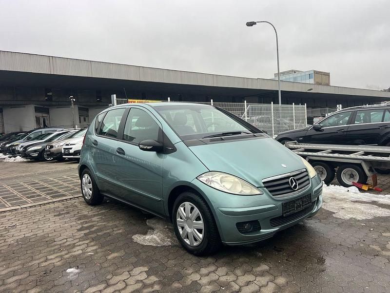 Grün Gebraucht 2004 Mercedes A150 Classic Limousine | 1.999 € (Guter Preis) - Bild 1/4