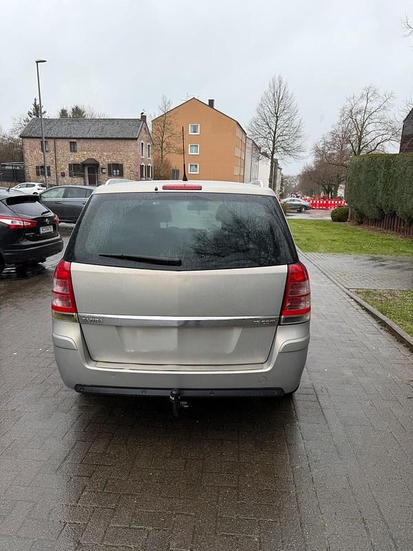 Gebraucht Opel Zafira 150 PS (110 kW) 2009 Grau Van / Kleinbus