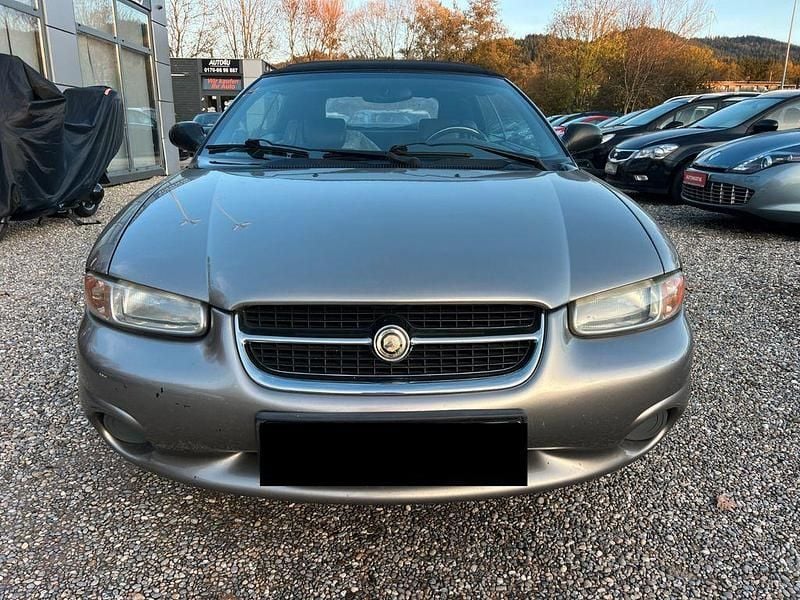Gebraucht Chrysler Stratus 163 PS (119 kW) 1998 Grau Cabrio