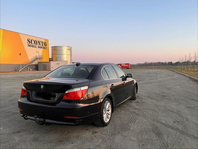 Gebraucht BMW 520 177 PS (130 kW) 2009 Schwarz Limousine