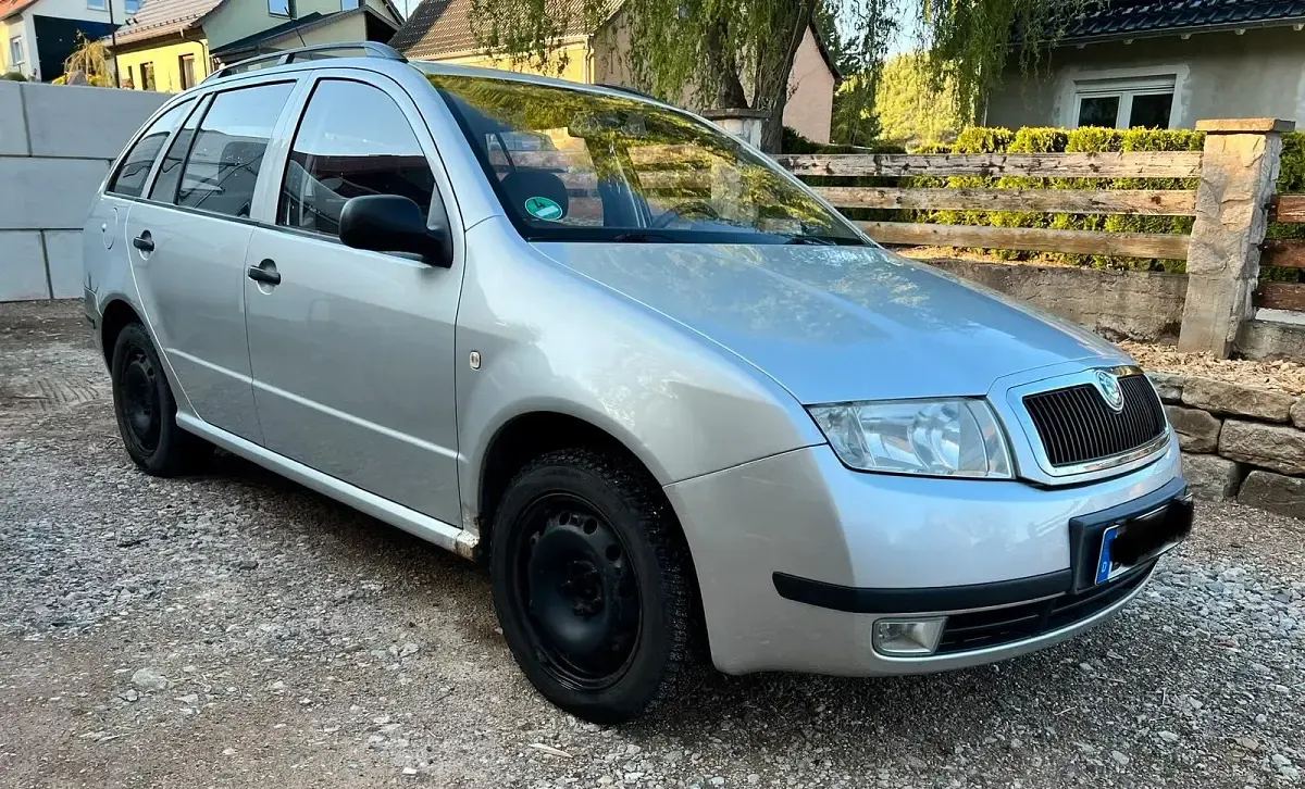 Usata Skoda Fabia 75 CV (55 kW) 2002 Argento Station wagon