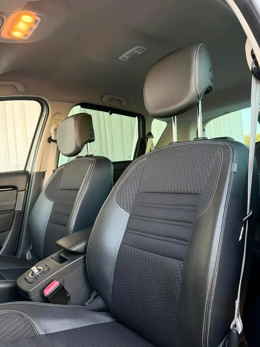Gebraucht Renault Scénic III 110 PS (80 kW) 2015 Silber Van / Kleinbus