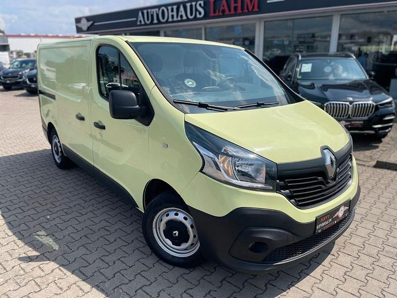 Weiß Gebraucht 2018 Renault Trafic Komfort Van | 12.490 € (Superpreis) - Bild 1/4