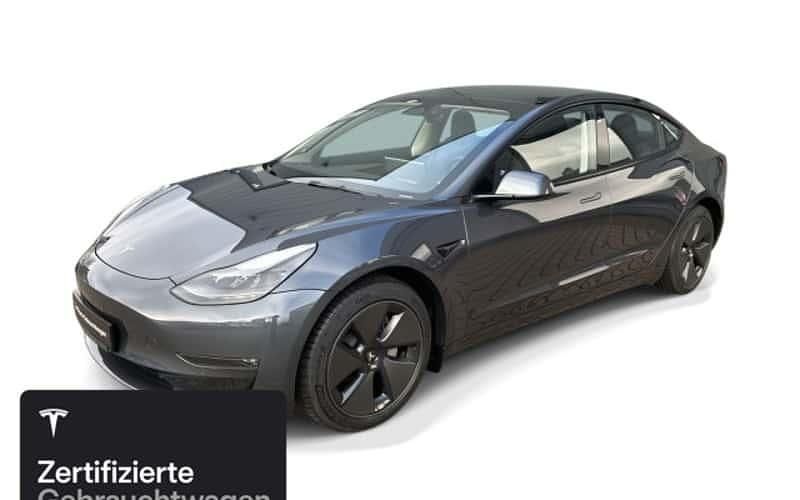 Silber Gebraucht 2021 Tesla Model 3 Long Range RWD Limousine | 26.500 € (Etwas zu teuer) - Bild 1/4