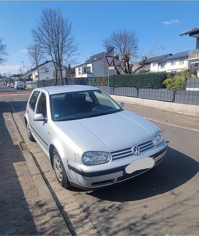 Gebraucht VW Golf IV 75 PS (55 kW) 2000 Silber Kleinwagen