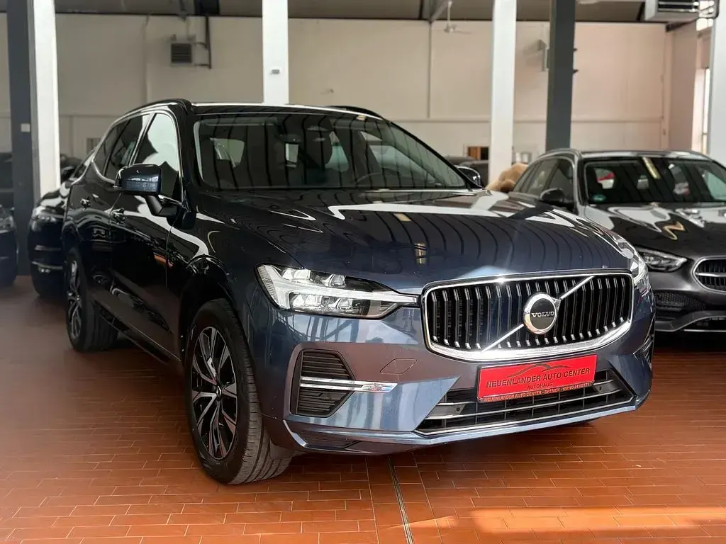 Gebraucht Volvo XC60 Core 197 PS (144 kW) 2023 Blau SUV