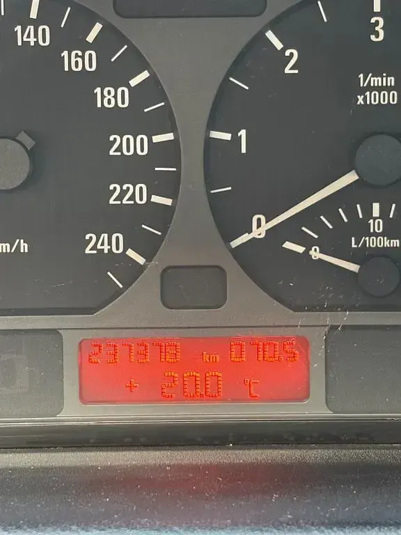 Gebraucht BMW 330 184 PS (135 kW) 2002 Blau Limousine