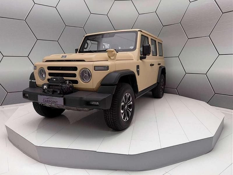 Neu BAW 212 166 PS (122 kW) 2026 Wüstengelb SUV