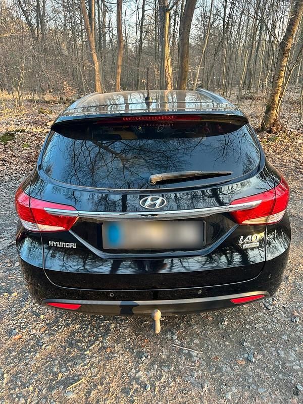 Gebraucht Hyundai i40 136 PS (100 kW) 2013 Schwarz Limousine