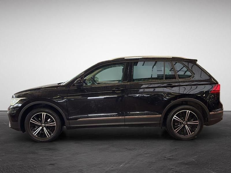 Gebraucht VW Tiguan Active 150 PS (110 kW) 2021 Schwarz SUV