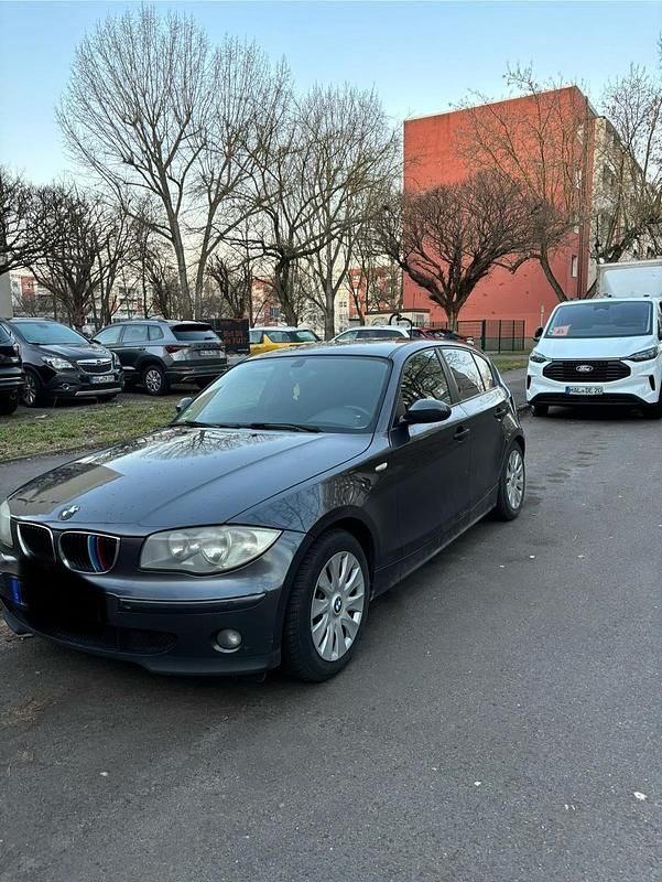 Gebraucht BMW 118 122 PS (89 kW) 2005 Braun Kleinwagen