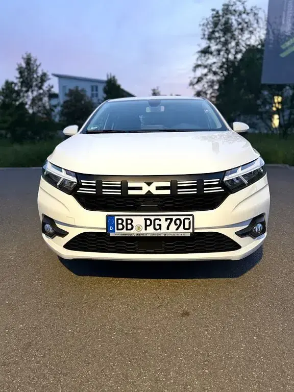 Brugt Dacia Sandero Expression 91 HK (66 kW) 2023 Hvid Sedan