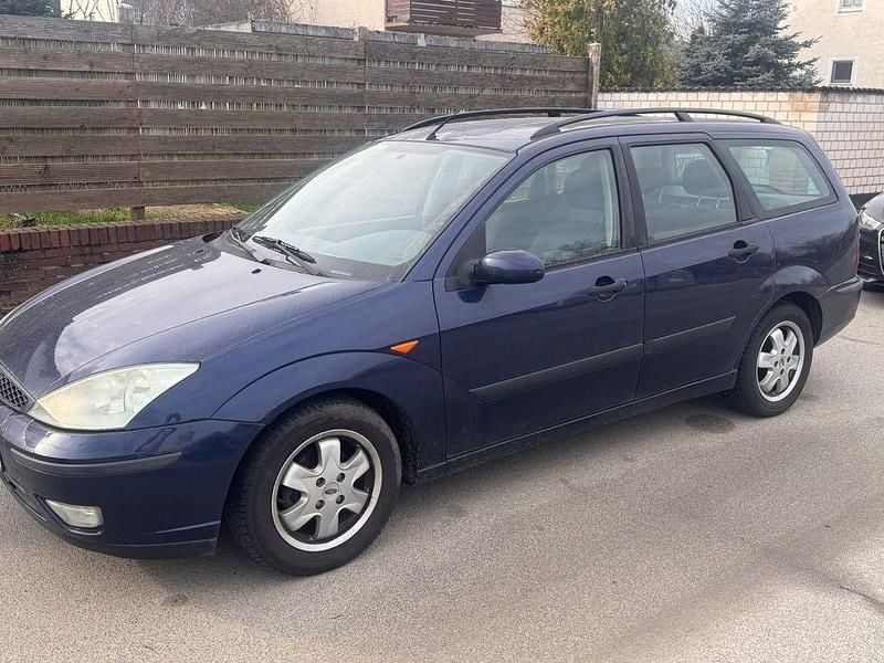 Gebraucht Ford Focus 116 PS (85 kW) 2003 Blau Limousine