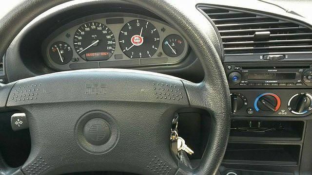 Gebraucht BMW 316 102 PS (75 kW) 1993 Grau Limousine