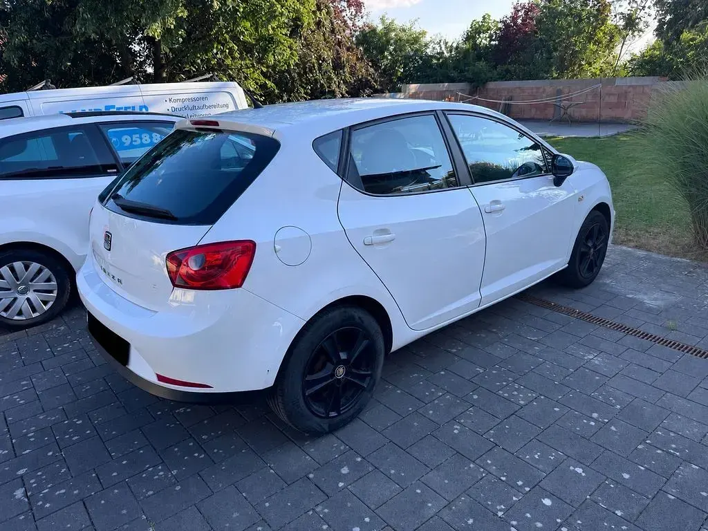 Gebraucht Seat Ibiza Style 69 PS (50 kW) 2011 Weiß Limousine
